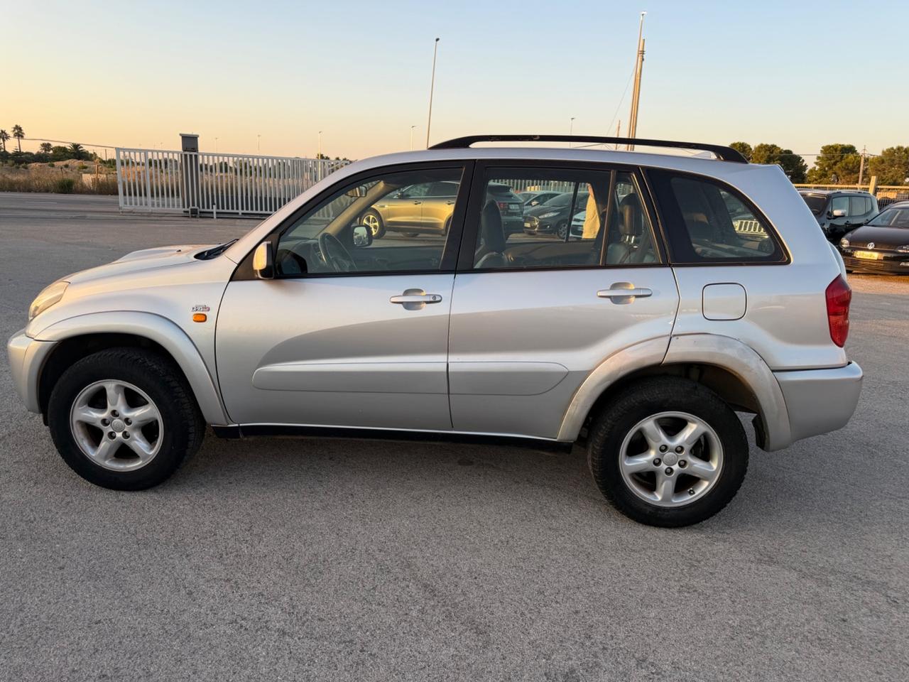 TOYOTA RAV4 2.0 TDI 115CV 4X4 5PORTE SOL PELLE