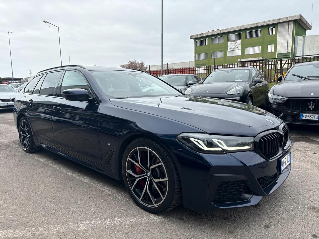 BMW 530 Touring mhev 48V xdrive Msport auto