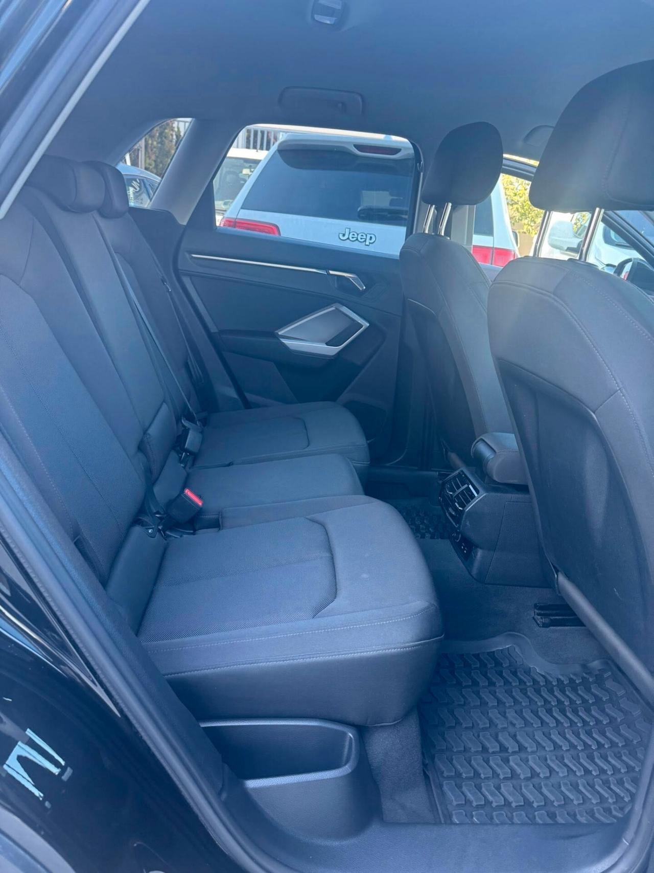 Audi Q3 2.0 TDI S tronic 150 cv