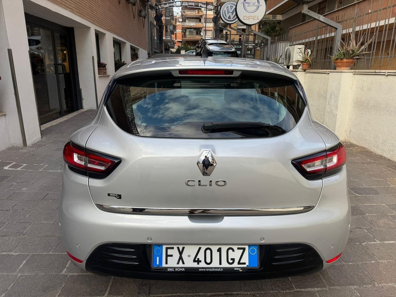 RENAULT Clio dCi 8V 90CV 5 porte Moschino Intens