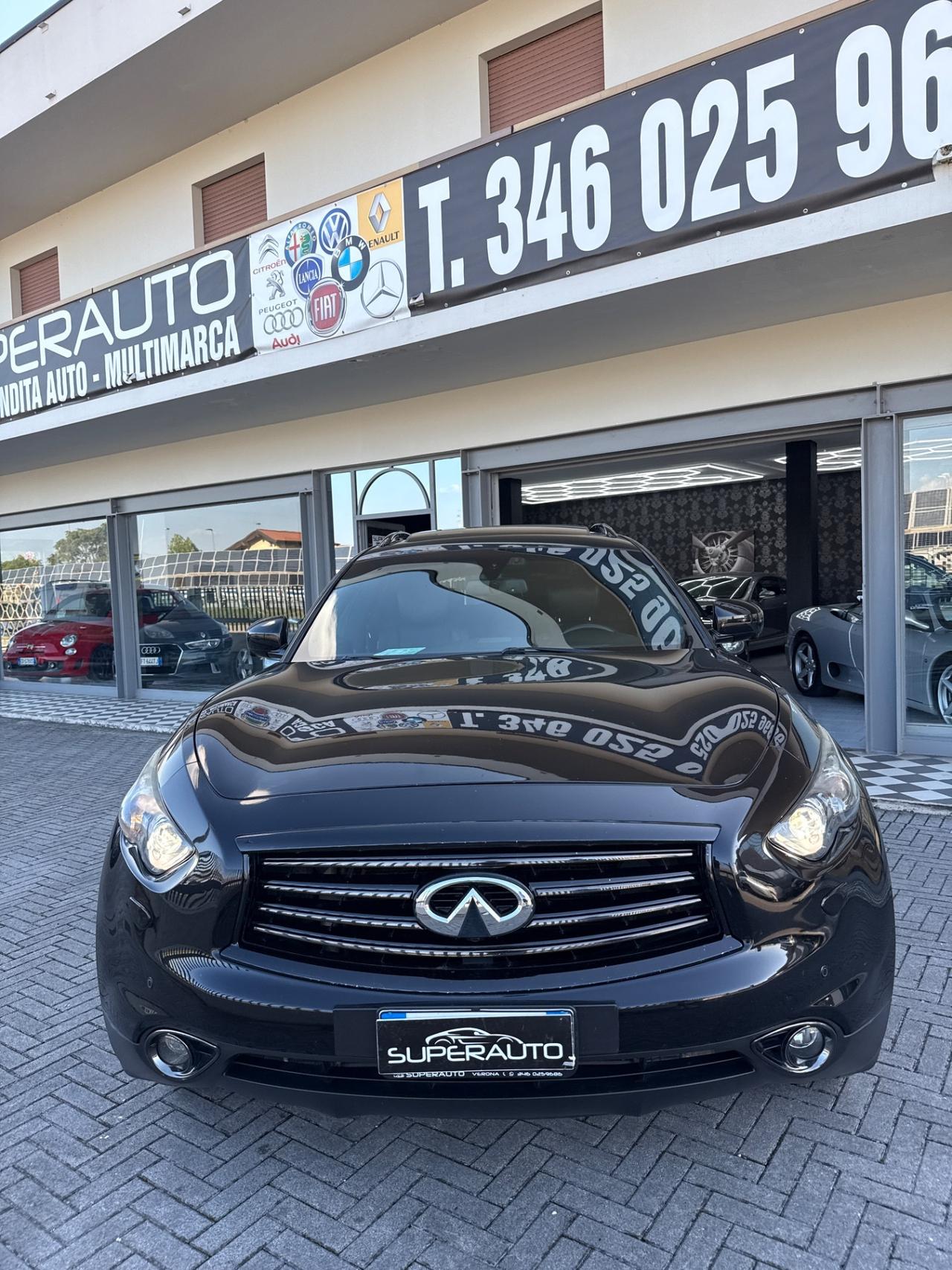 Infiniti QX70 3.0 diesel V6 AT S Design
