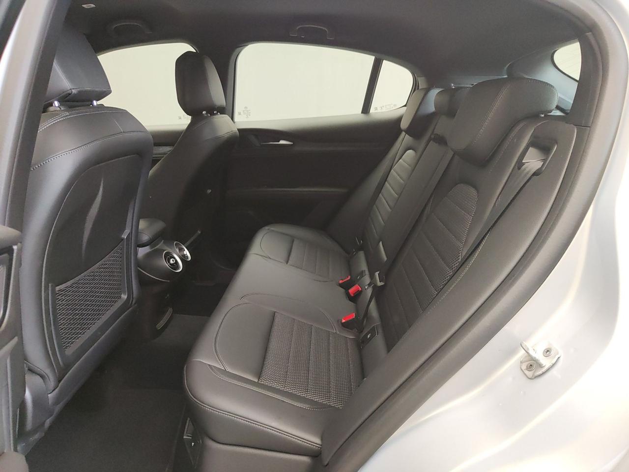 ALFA ROMEO Stelvio 2023 2.2 TD 210CV SPRINT AT8 Q4