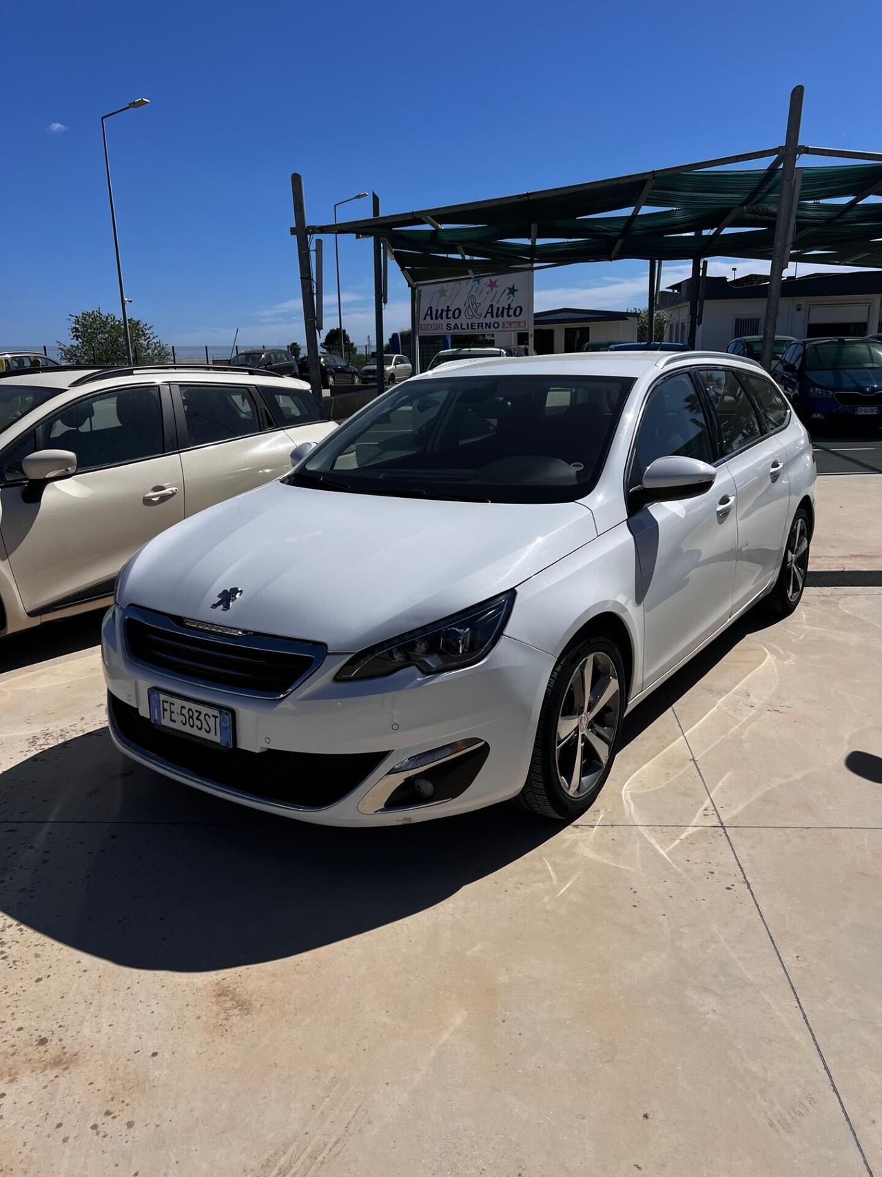 Peugeot 308 BlueHDi 120 S&S SW Allure