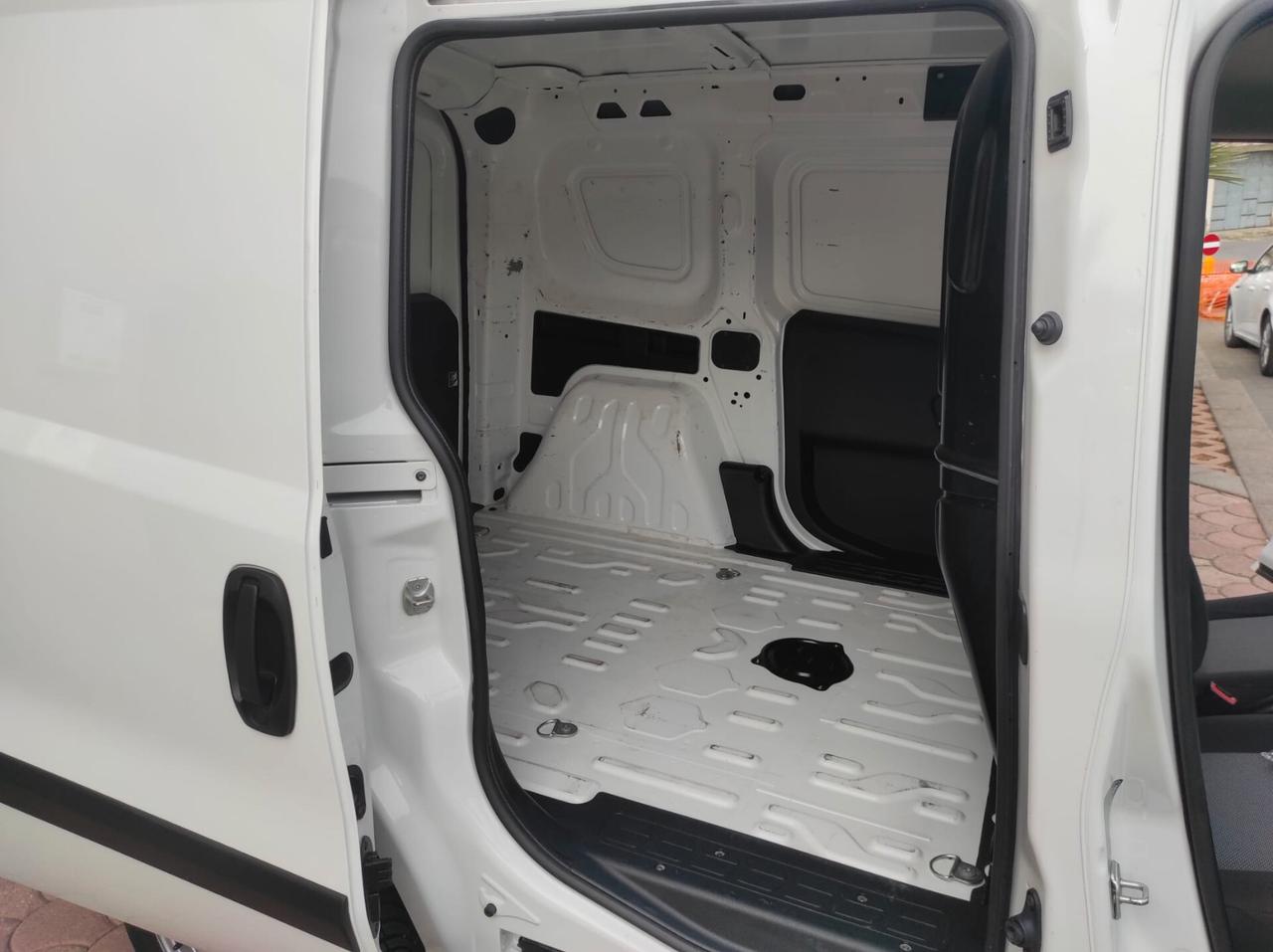 Fiat Doblo Doblò 1.6 MJT 105CV S&S PC-TN Cargo Business