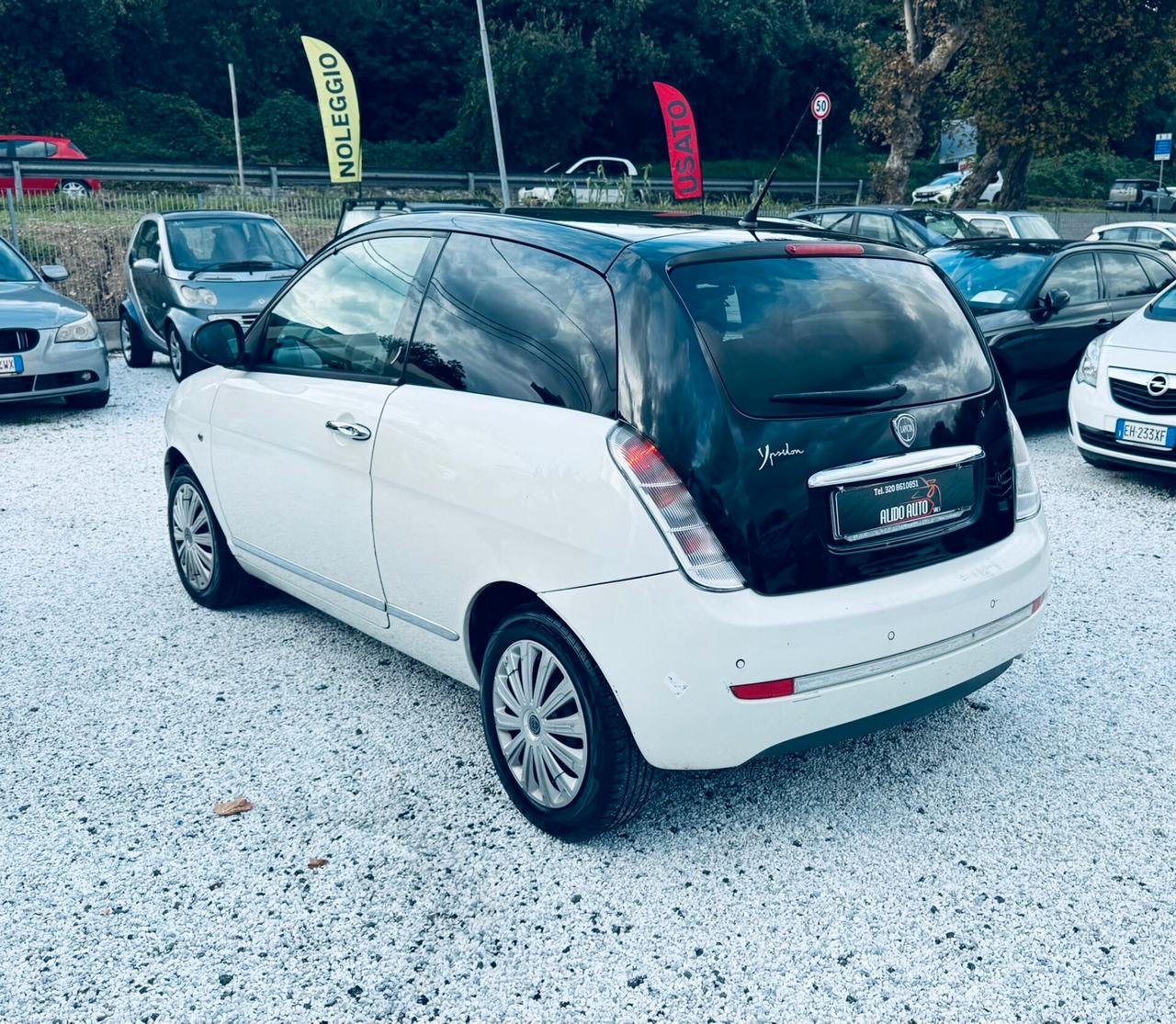 Lancia Ypsilon 1.2 Argento