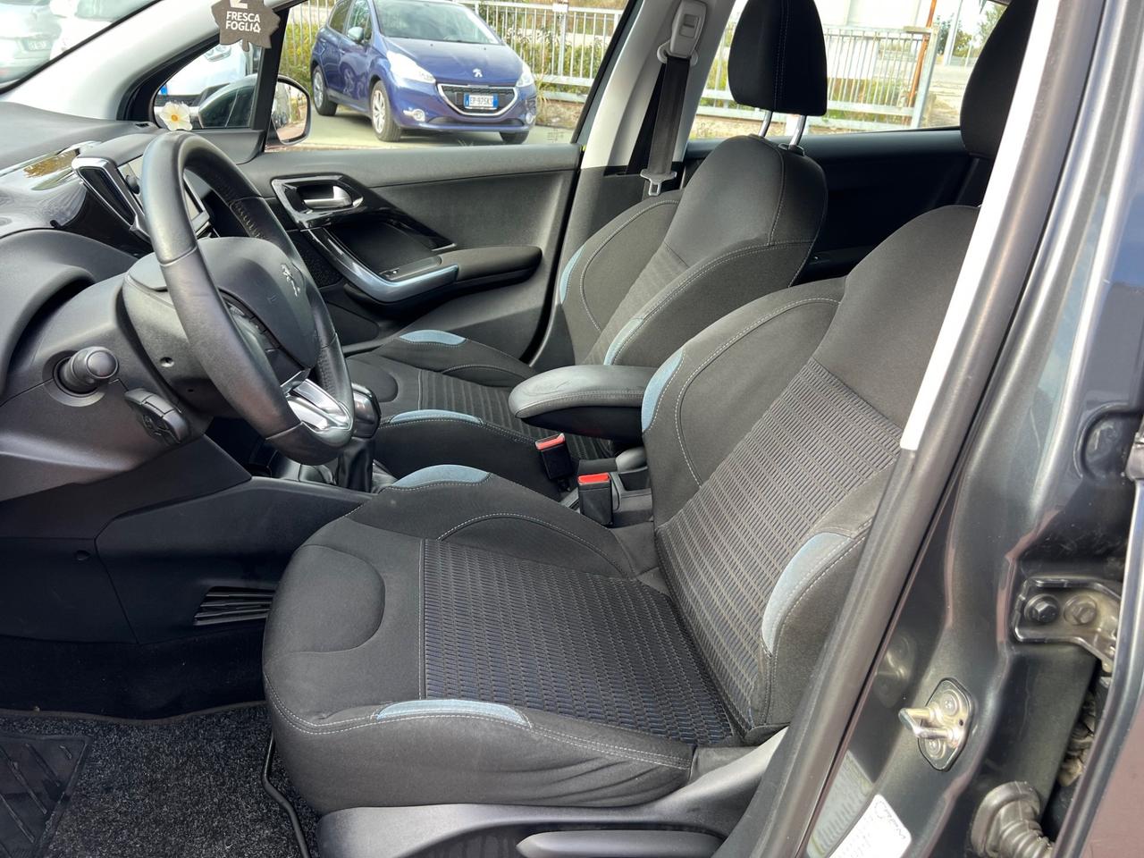 Peugeot 208 1.4 HDi 68 CV 5 porte Allure