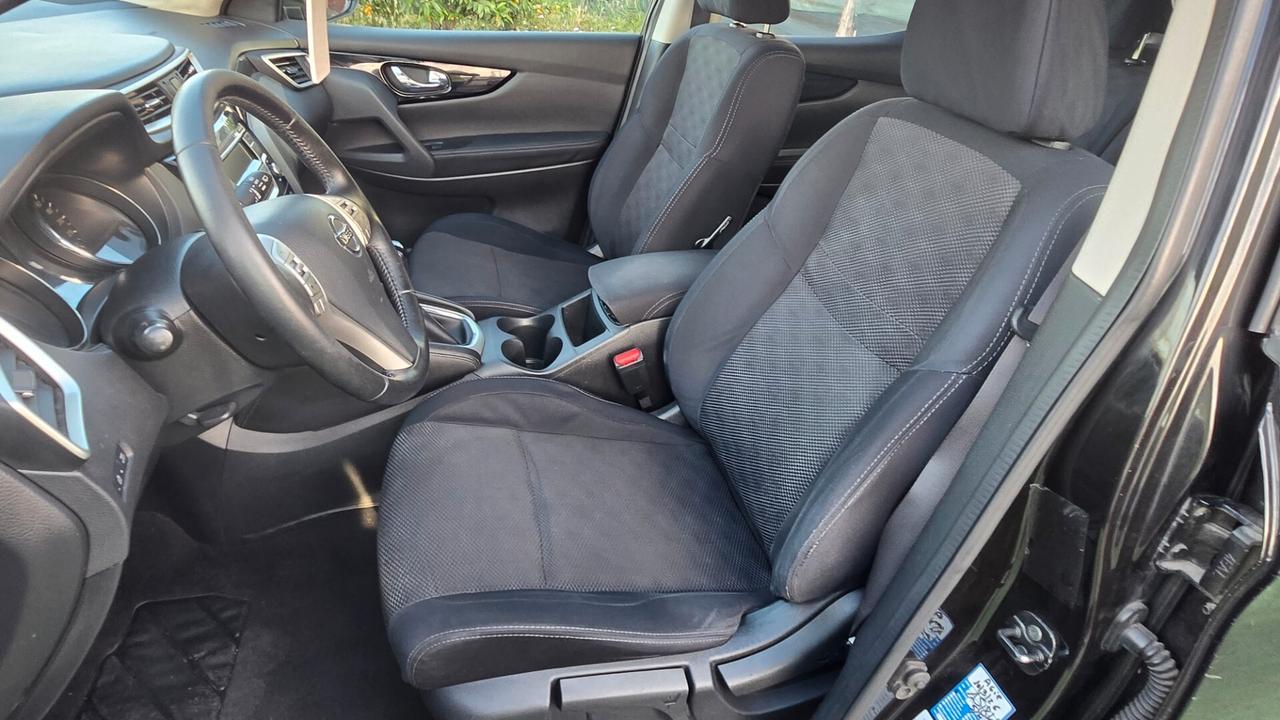 Nissan Qashqai 1.5 dCi N-Vision