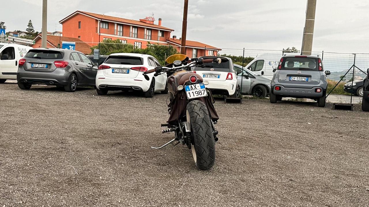 Honda VT 600 C Cafè Racer