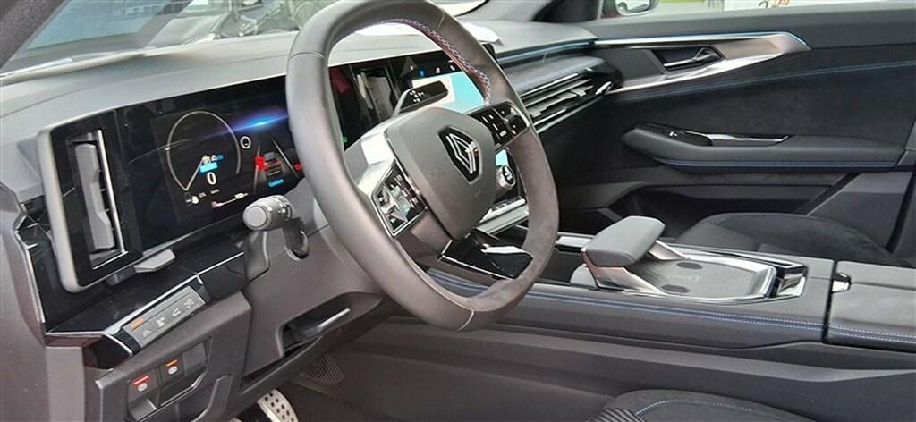 Renault Austral 1.2 E-Tech full hybrid Iconic Esprit Alpine
