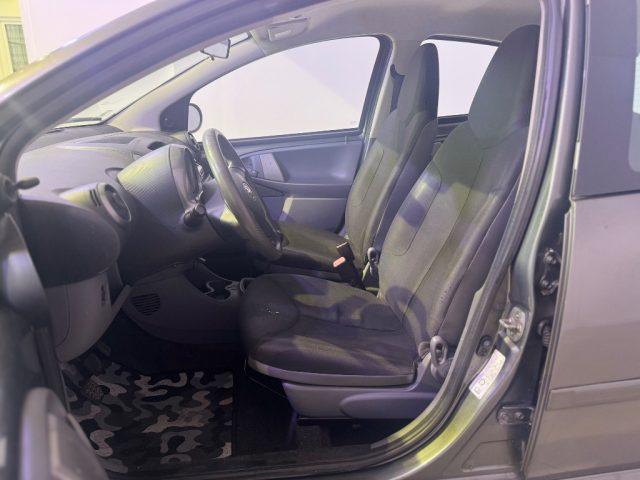 TOYOTA Aygo 1.0 12V VVT-i 5 porte Sol Red Edition