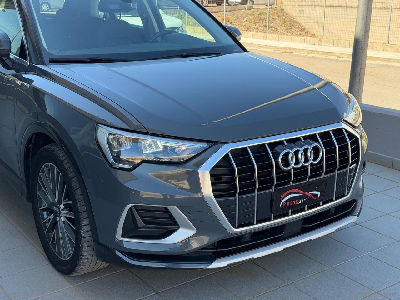 AUDI Q3 35 TDI S tronic Business Advanced