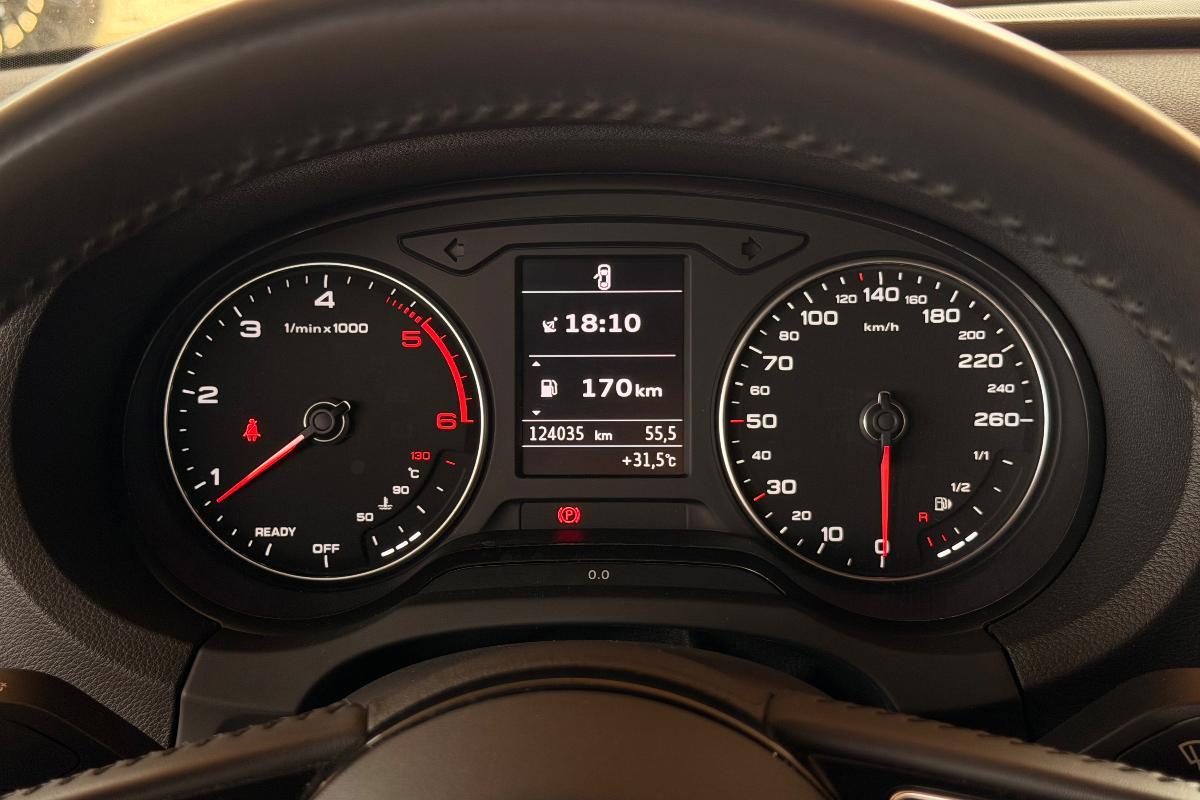 AUDI A3 SPB 1.6 TDI Sport