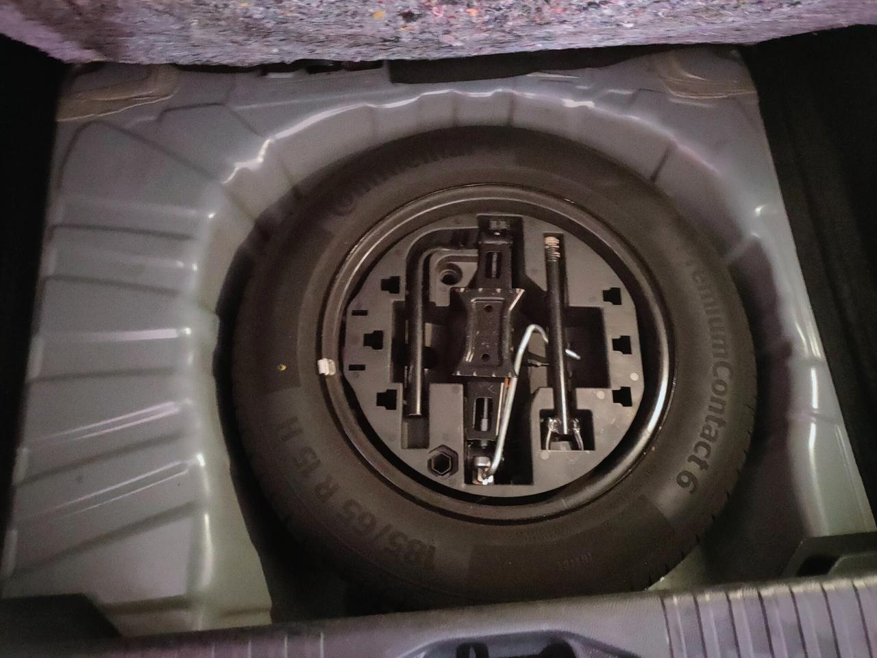 Renault Clio TCe 90 CV 5 .P Techno Euro 6D