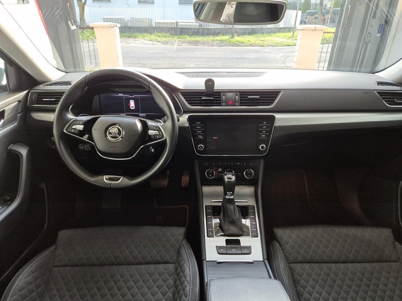 Skoda Superb 2.0 TDI EVO 150 CV SCR DSG Wagon Executive