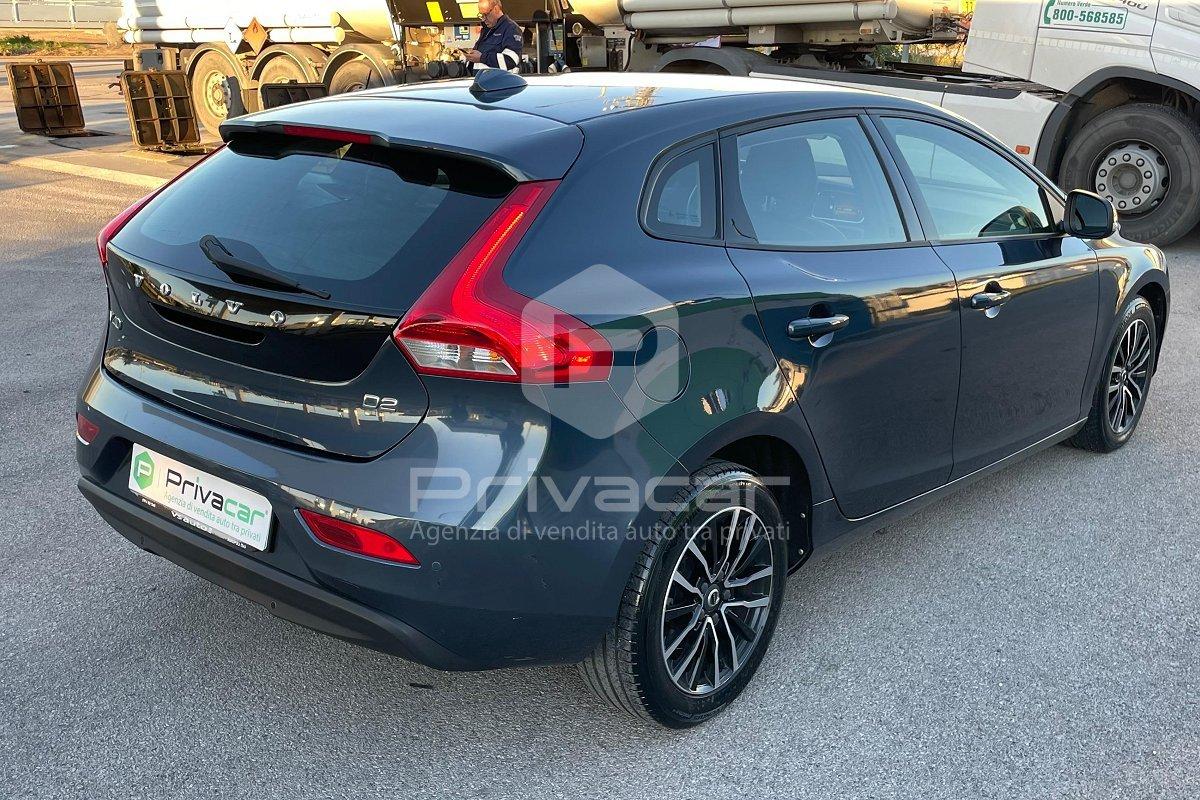 VOLVO V40 D2 Momentum