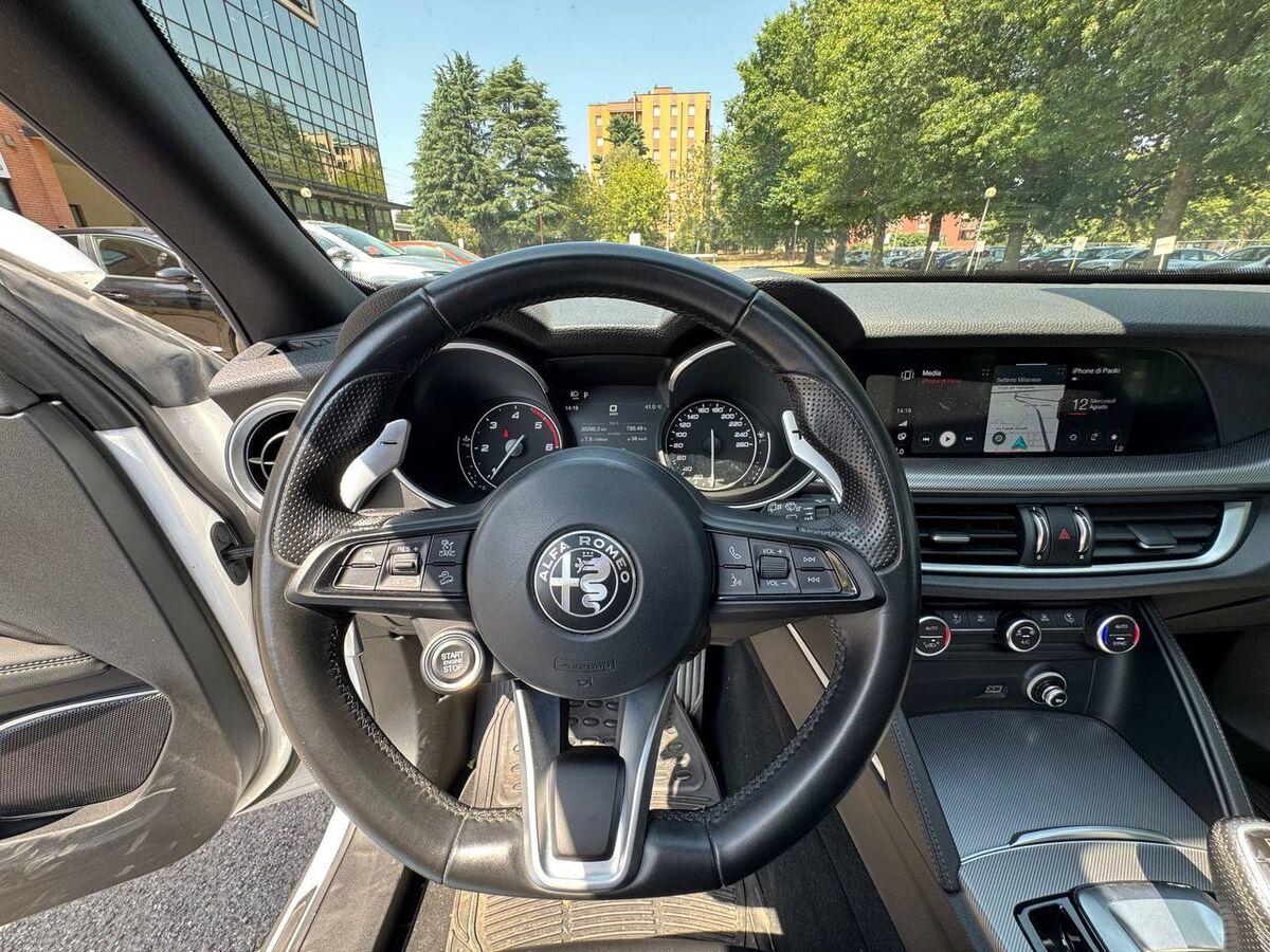 Alfa Romeo Stelvio 2.2 t Business rwd 160cv auto