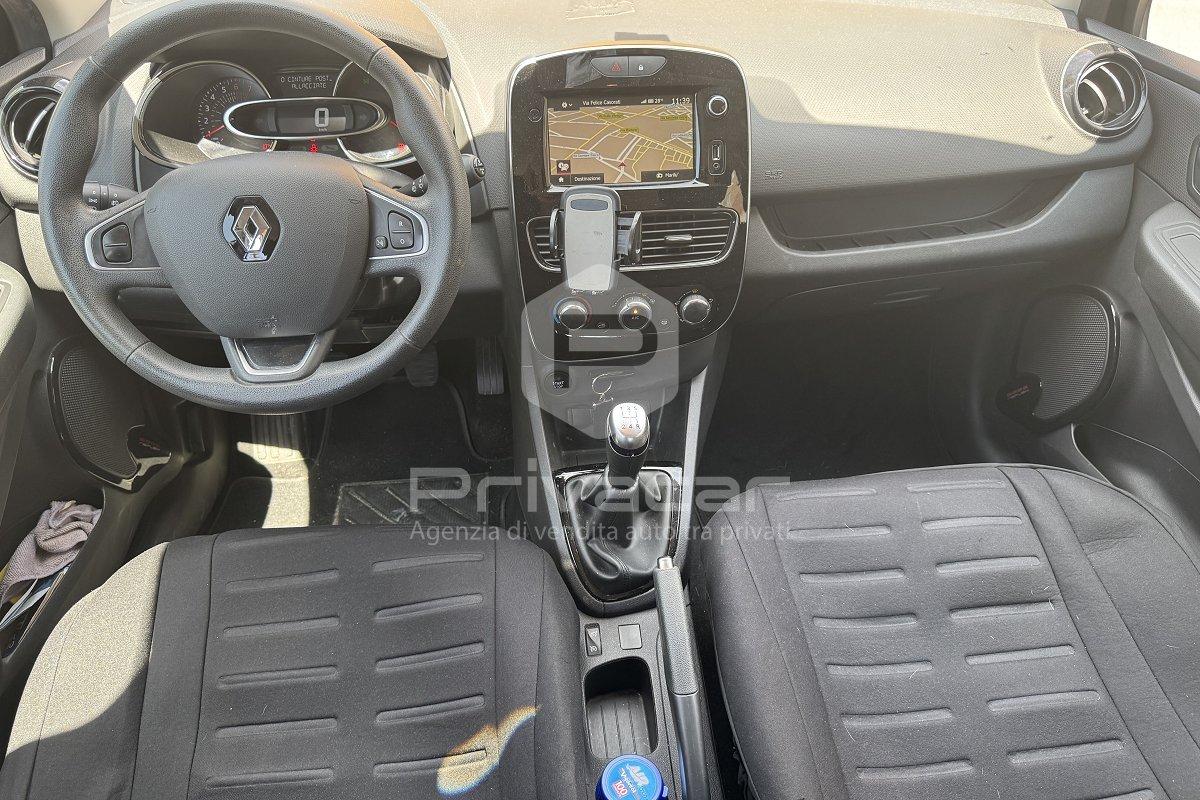 RENAULT Clio TCe 12V 90 CV 5 porte Moschino Intens