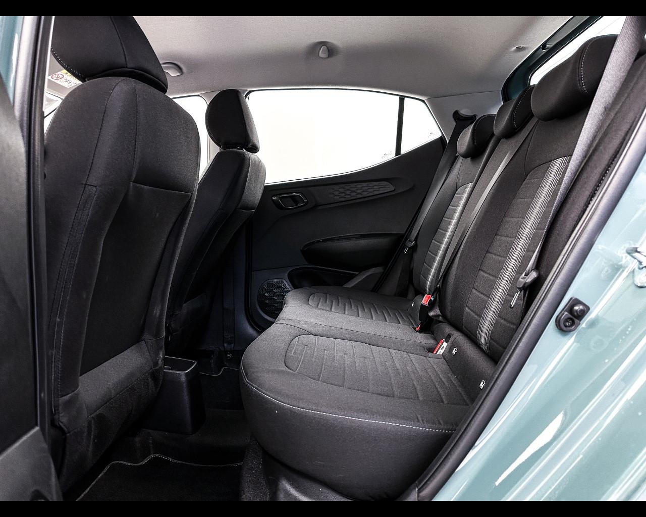 HYUNDAI i10 3ª serie - i10 1.0 MPI AT Connectline