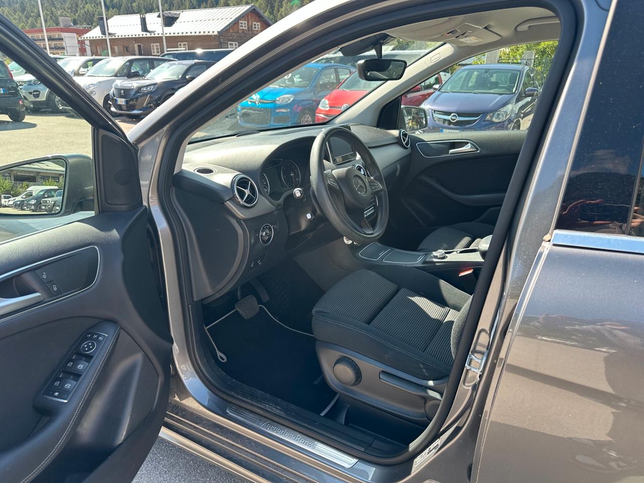 Mercedes-benz B 180 d Automatic