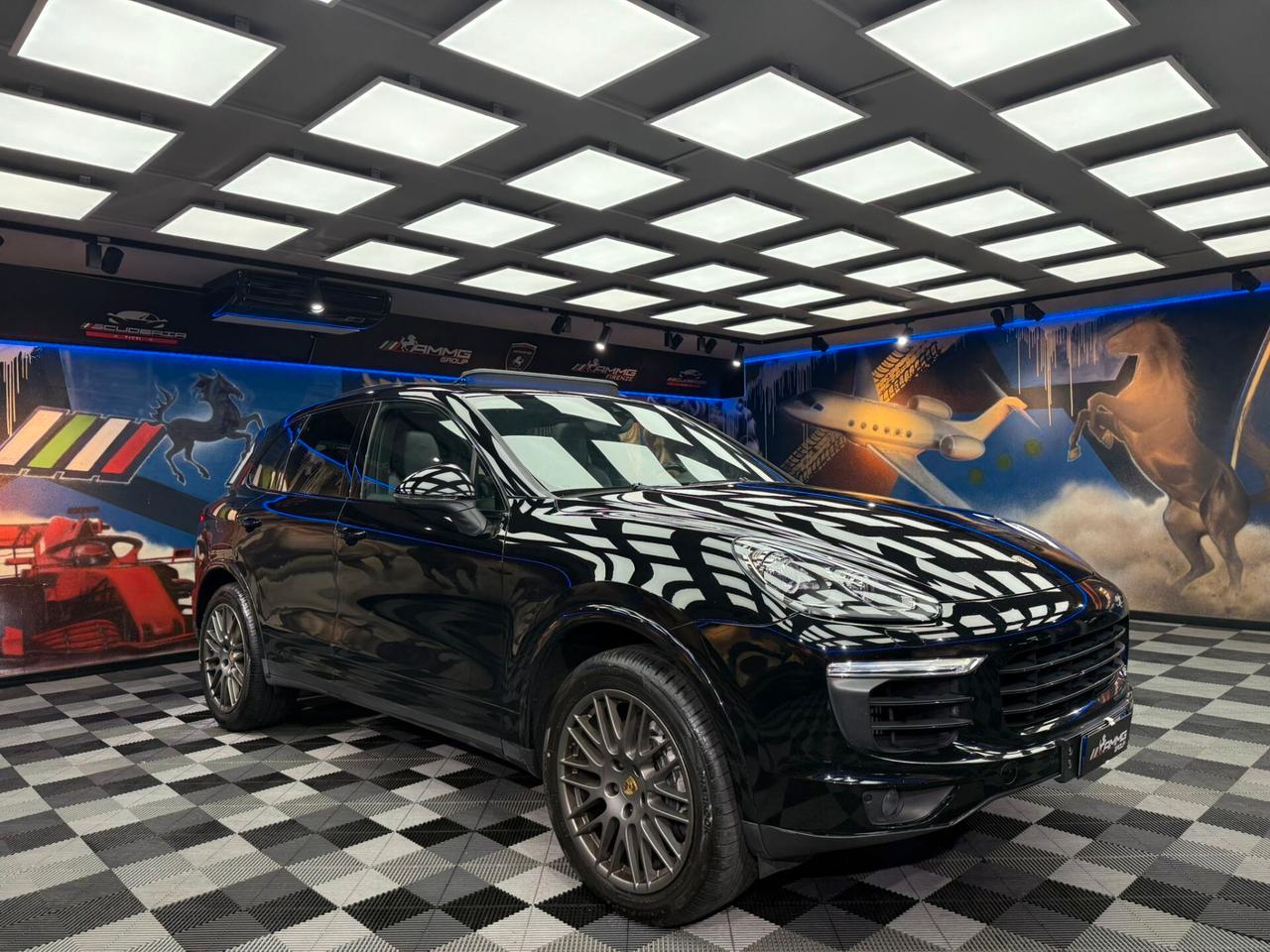 Porsche Cayenne 4.1 S DIESEL PLATINUM EDITION (598)