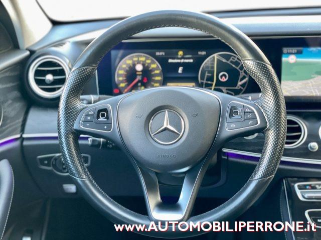 MERCEDES-BENZ E 220 d Sport (Virtual/Navi/Retro/LED)