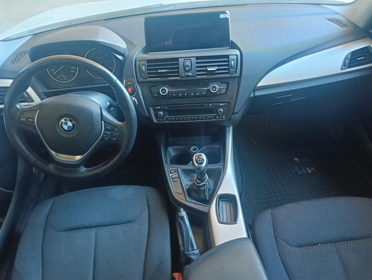 Bmw 116 116d 5p. Business Catena rotta Motore da rivedere