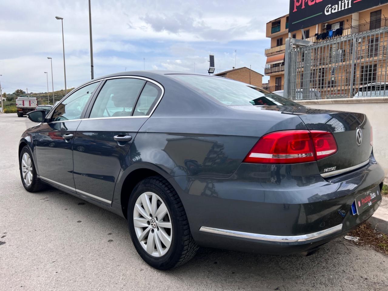 Volkswagen Passat 1.6 TDI Comfortline BlueM