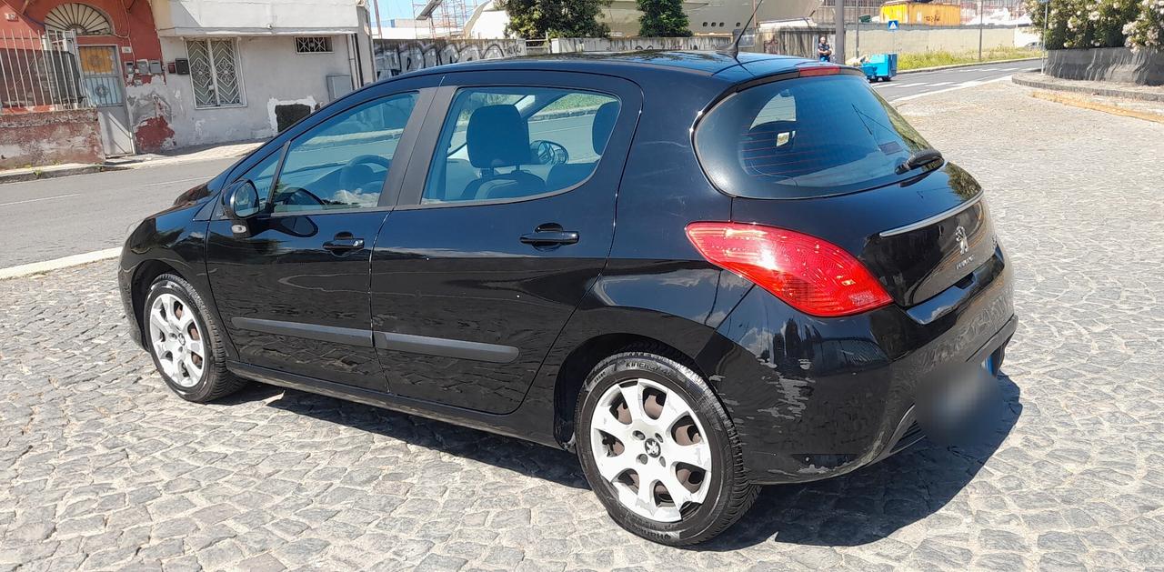 Peugeot 308 1.6 8V e-HDi 5p. Sport