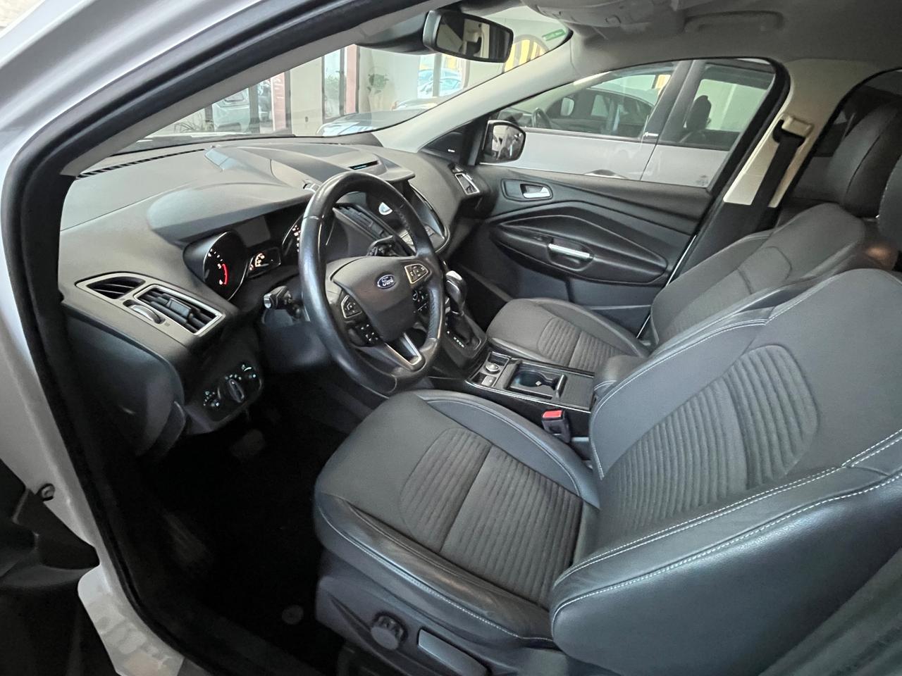 Ford Kuga 2.0 TDCI 150 CV S&S 4WD Powershift Titanium