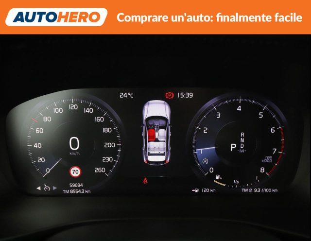 VOLVO XC40 T3 Geartronic Momentum Core