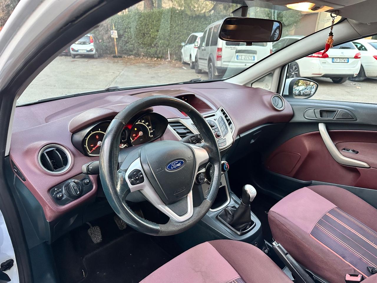 Ford Fiesta 1.4 5 porte Bz.- GPL Titanium