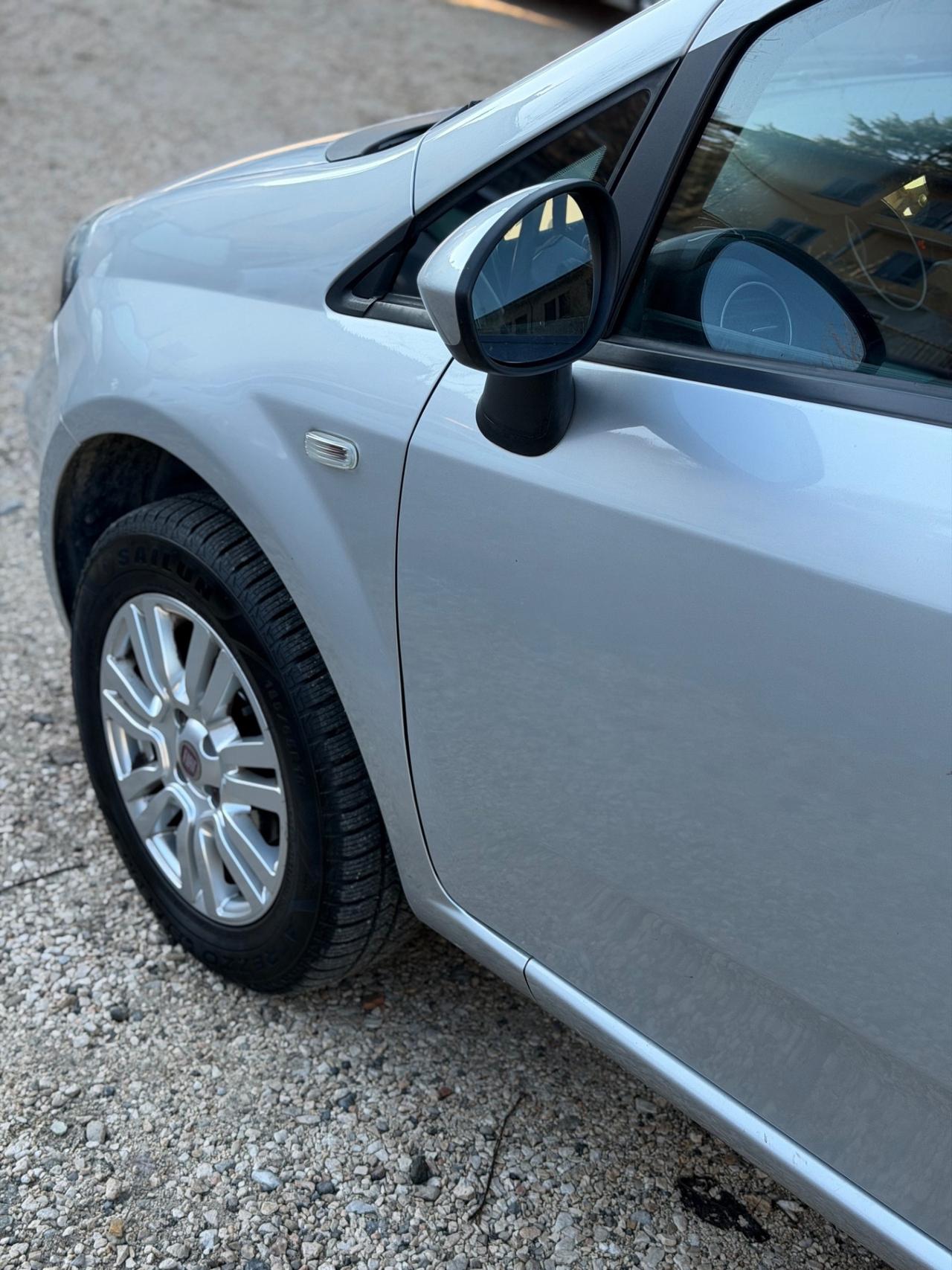 Fiat PUNTO 1.4 8V 5P EASYPOWER STREET NEOPAT