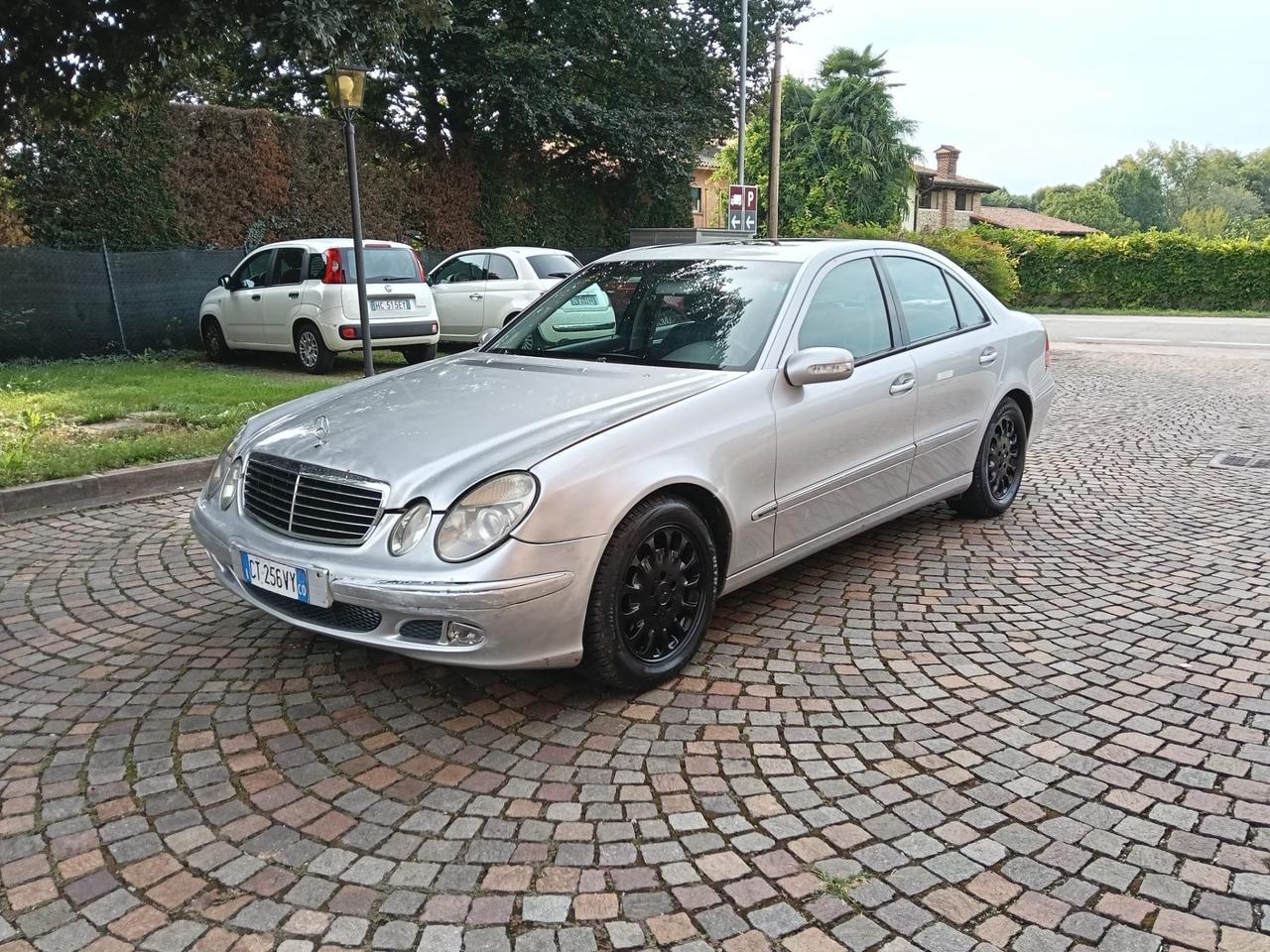Mercedes-benz E 220 CDI cat Elegance