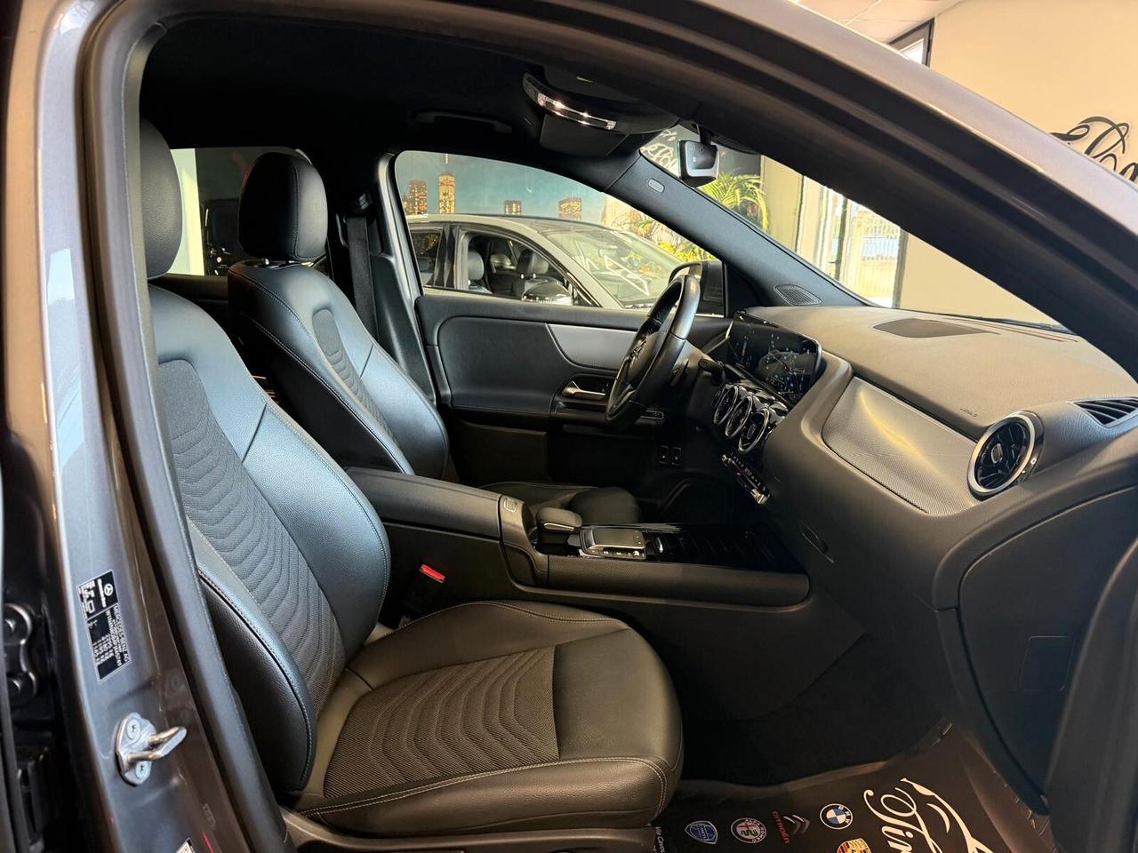 MERCEDES GLA 250E EQ-POWER SPORT 1.3 160CV PELLE NAVI CAM ANNO 2023