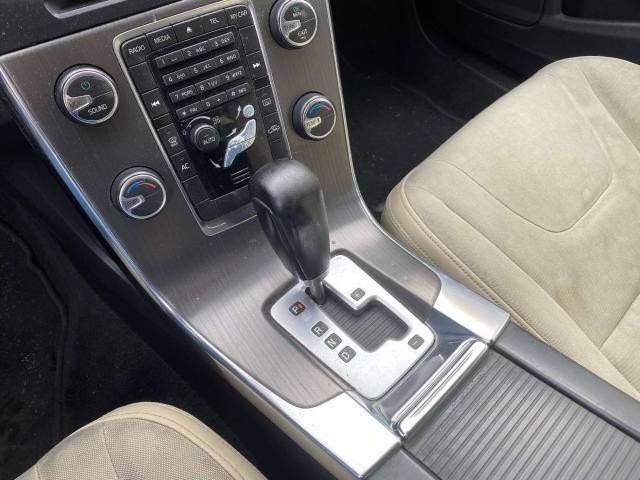 Volvo V60 2.0 d3 * Da Preparare * Momentum Geartronic * Auto