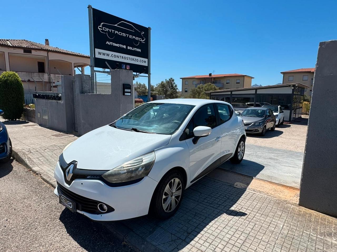 RENAULT CLIO PRONTA CONSEGNA - FINANZIABILE