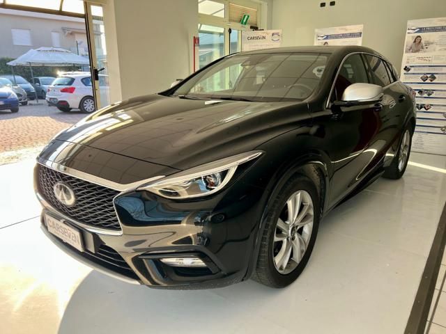 INFINITI Q30 1.5 diesel #Pelle Alcantara#