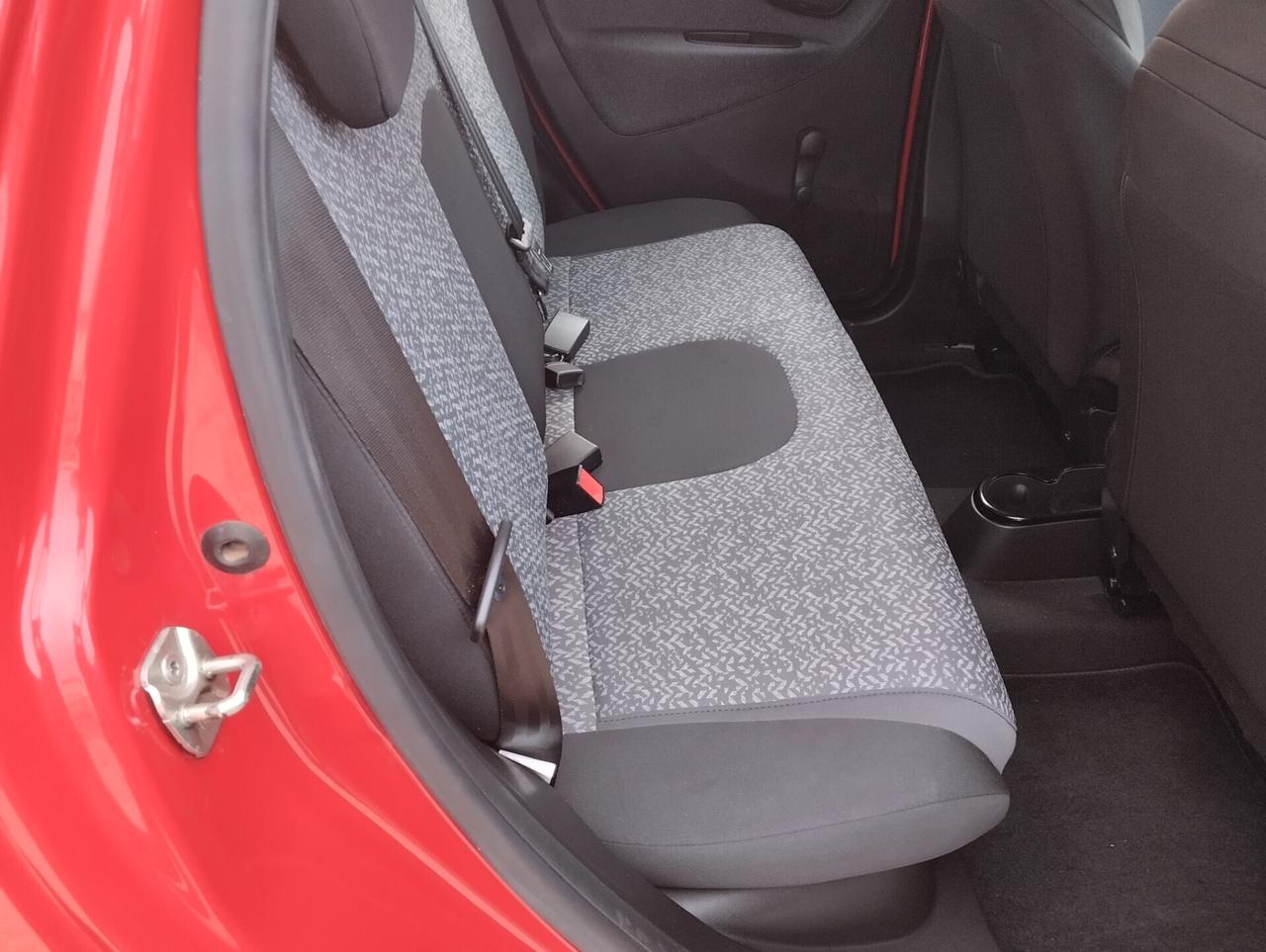 Lancia Ypsilon 1.2 69 CV 5 porte GPL Silver
