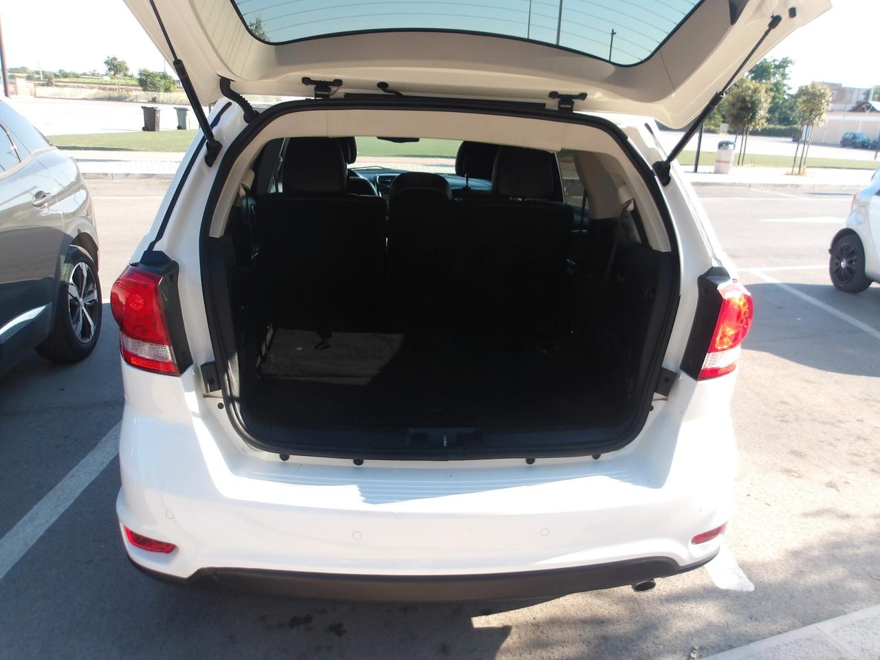 FIAT FREEMONT 2.0 TDI-RETROC-NAVI-2014