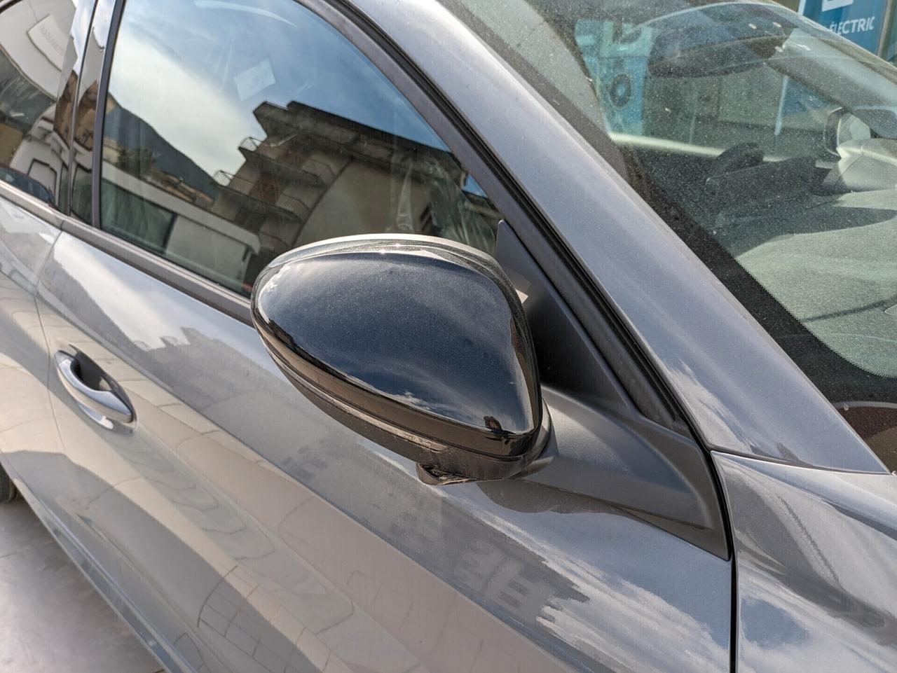 Peugeot 208 100 ALLURE