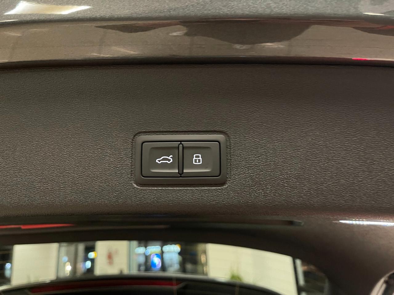 New Audi Q3 2.0TDI 150cvSline Tech plus