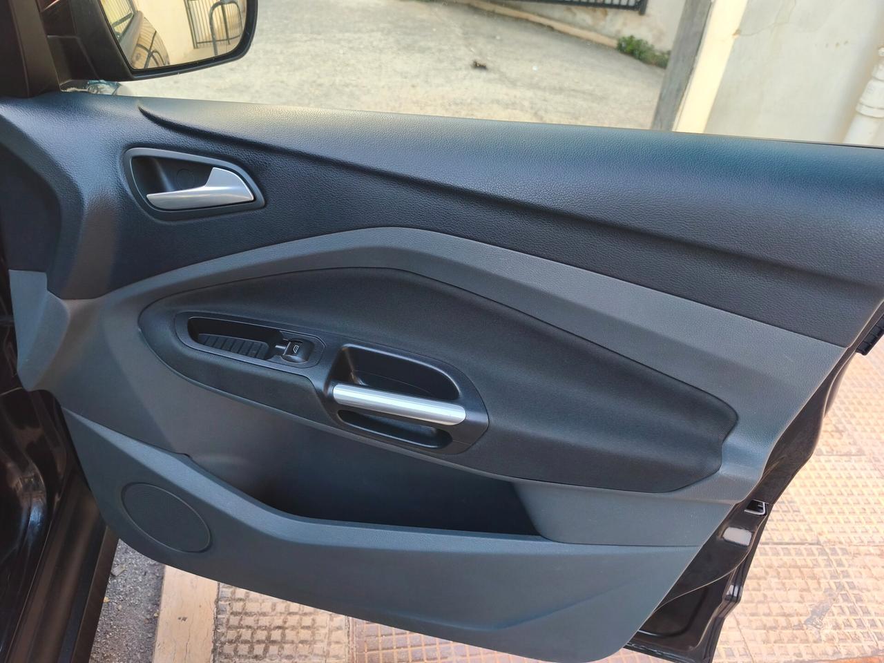Ford C-Max 1.6 TDCi 115CV Business