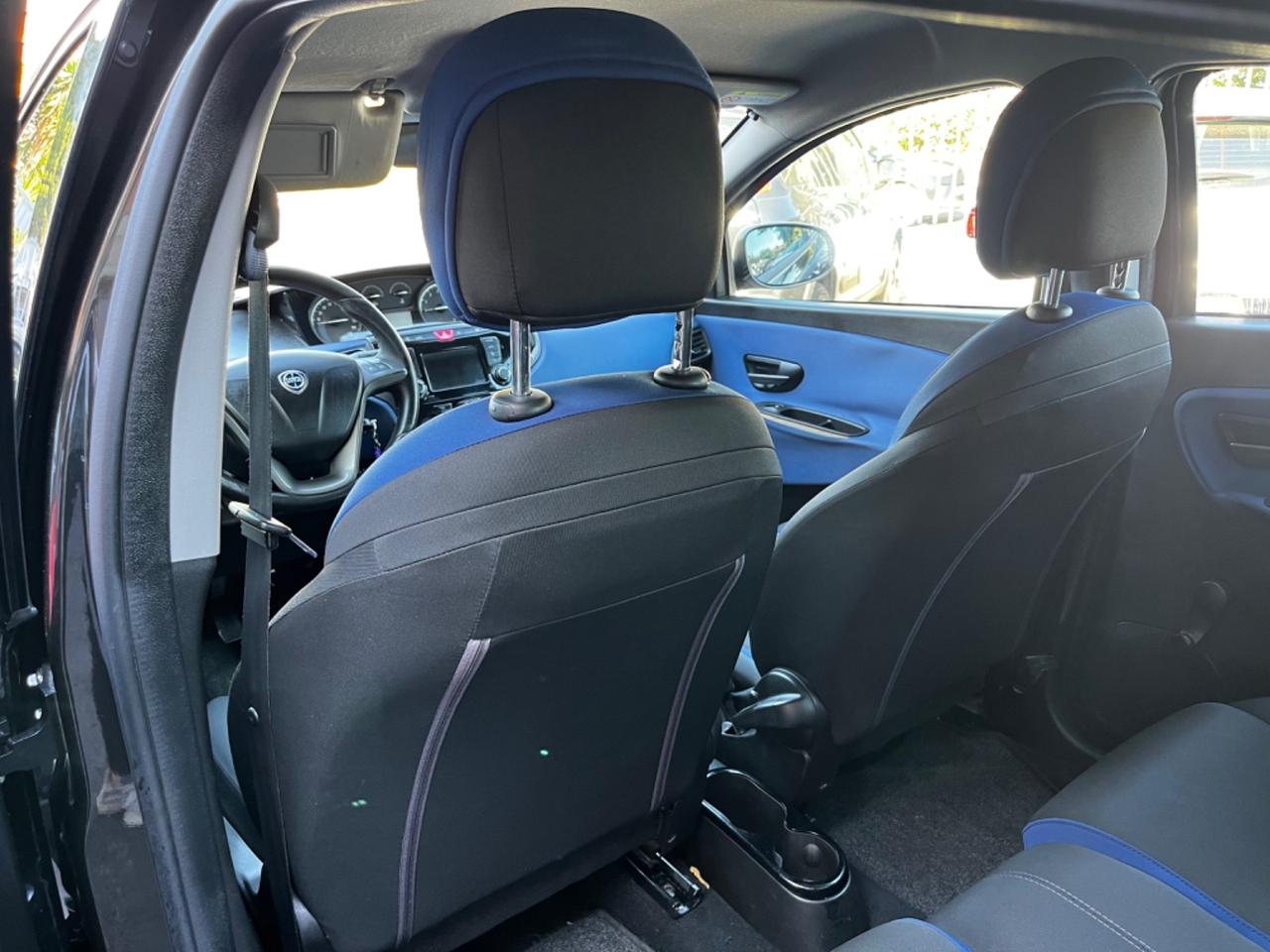 Lancia Ypsilon 1.2 69 CV 5 porte