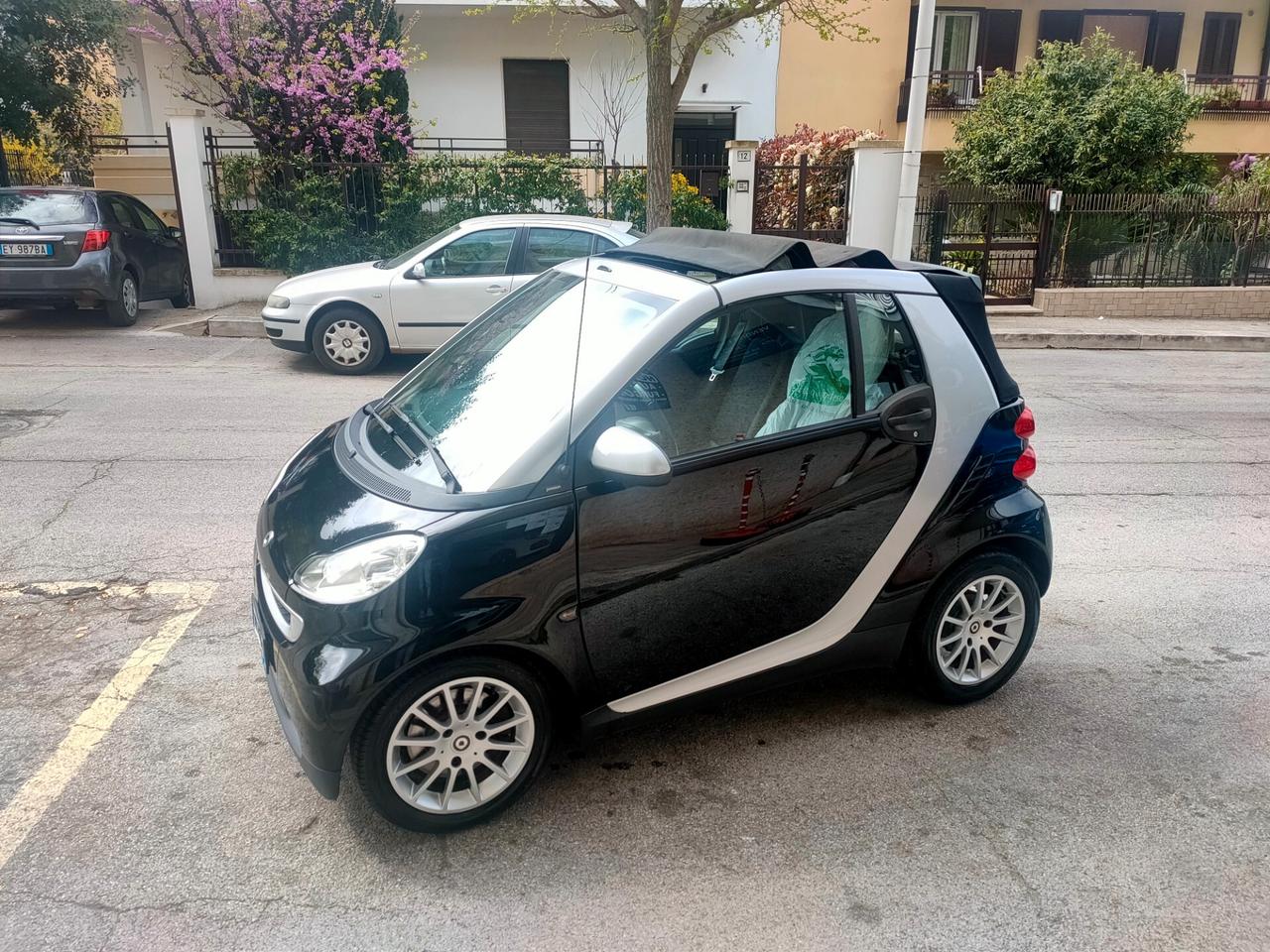 Smart ForTwo 800 33 kW cabrio pulse cdi