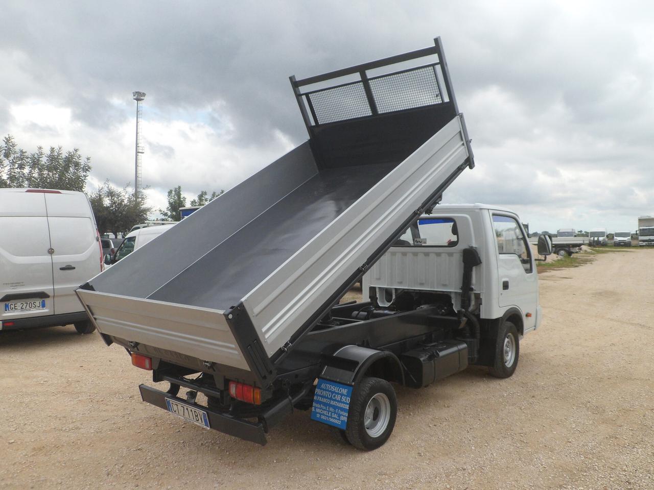 Kia K2500 ribaltabile trilaterale