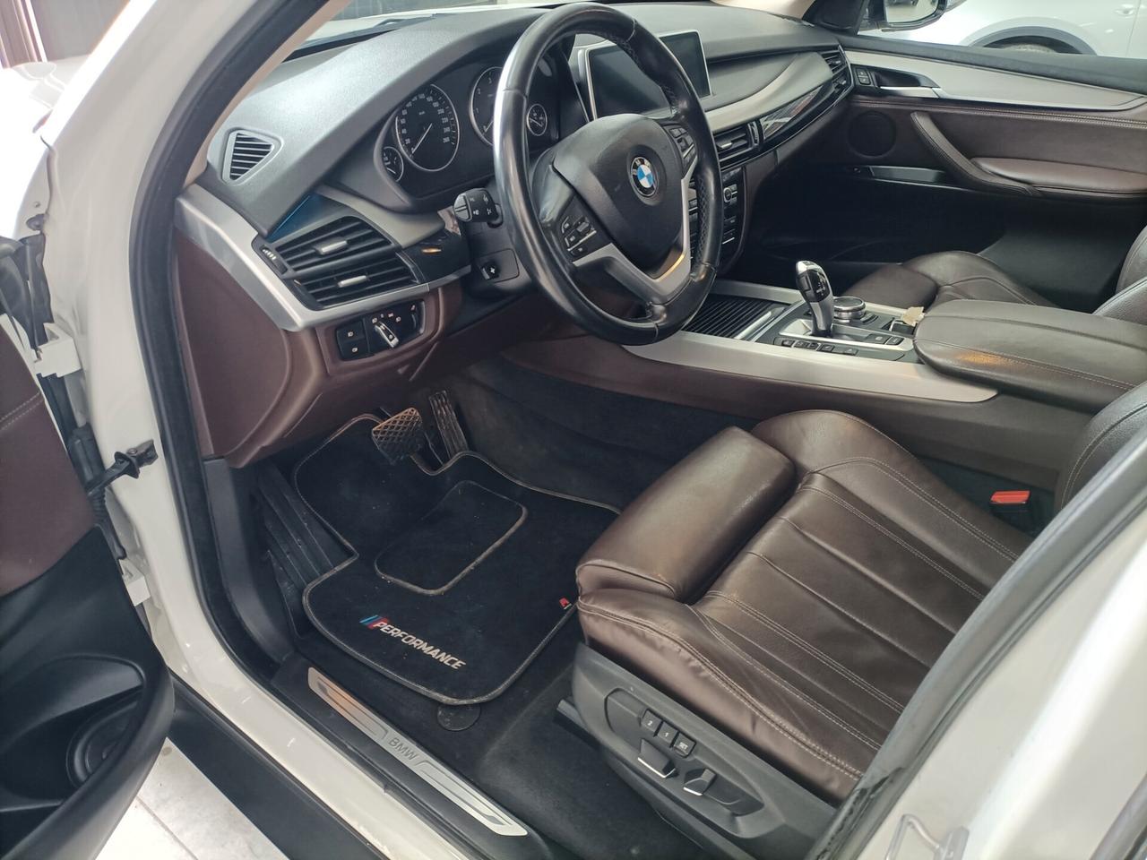 Bmw X5 xDrive30d 258CV Luxury 10/2015