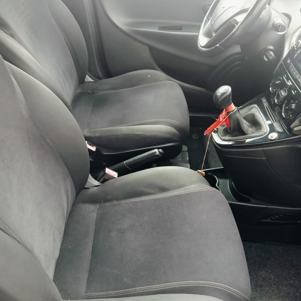 Lancia Ypsilon 1.3 MJT 16V 95 CV 5 porte S&S Gold