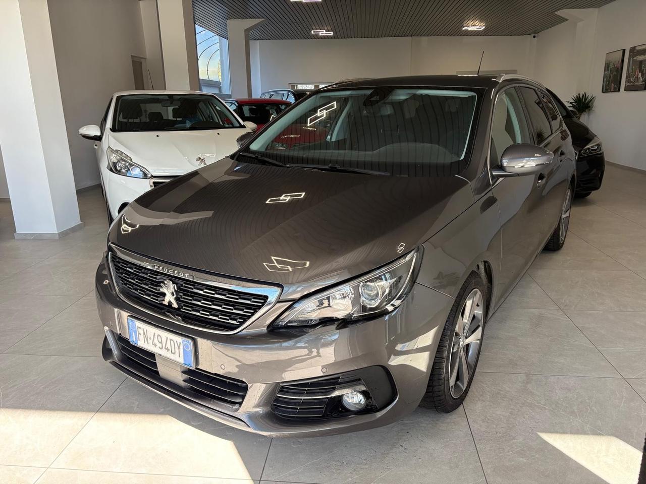 Peugeot 308 PureTech Turbo 130 S&S SW Allure