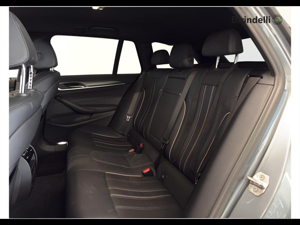 BMW Serie 5(G30/31/F90) - 520d 48V xDrive Touring Msport