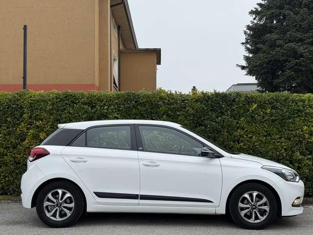 Hyundai i20 i20 II 2015 5p 1.2 Classic 84cv